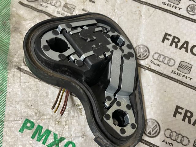 bontott SEAT EXEO Jobb Hátsó Lámpa Foglalat