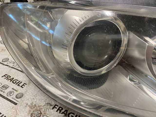 bontott SEAT EXEO Jobb Xenon Fényszóró