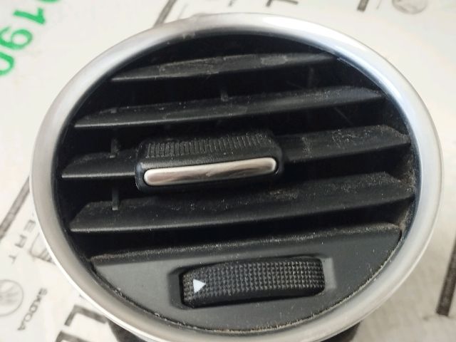 bontott SEAT EXEO Középső Szellőző