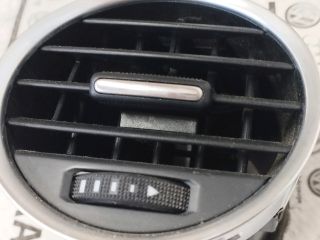 bontott SEAT EXEO Középső Szellőző