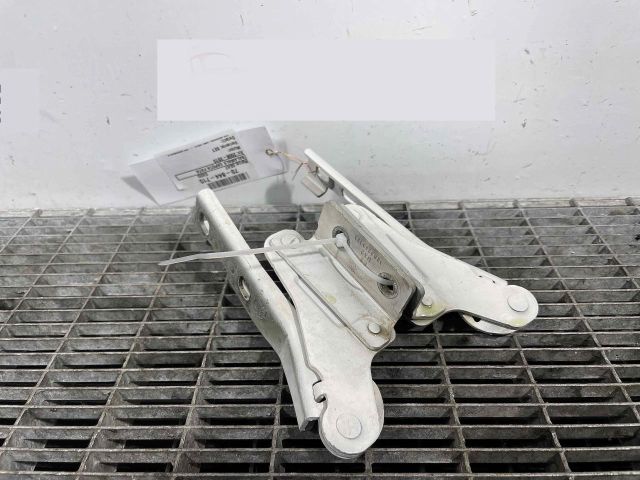 bontott SEAT EXEO Motorháztető Zsanér Pár