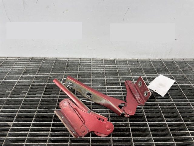 bontott SEAT EXEO Motorháztető Zsanér Pár