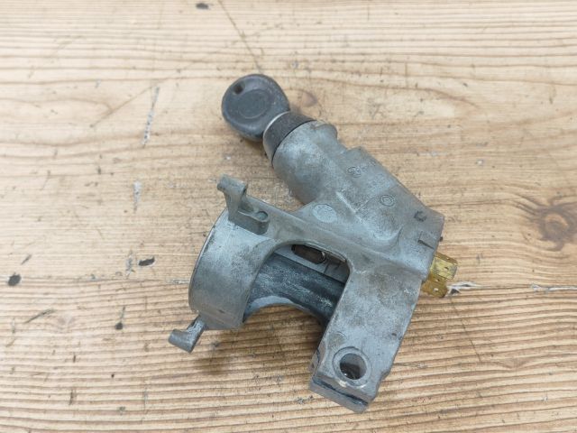 bontott SEAT IBIZA I Gyújtáskapcsoló Házzal