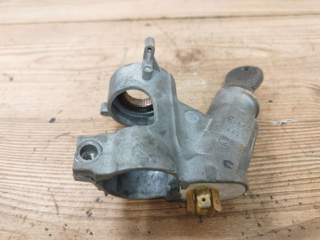 bontott SEAT IBIZA I Gyújtáskapcsoló Házzal