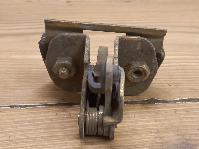 bontott SEAT IBIZA I Csomagtérajtó Zárszerkezet