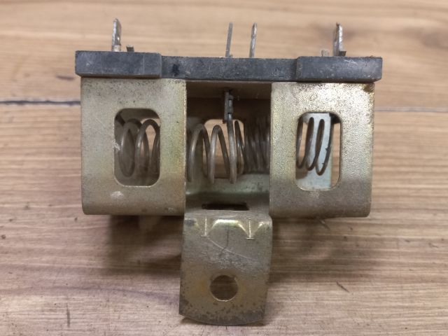 bontott SEAT IBIZA I Előtét Ellenállás Fűtőmotor