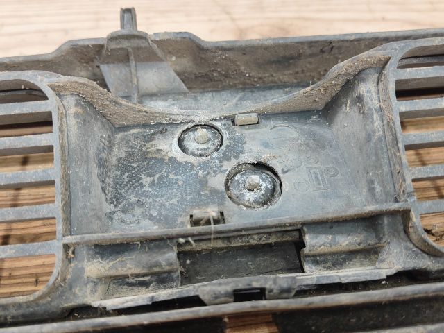 bontott SEAT IBIZA I Hűtőrács