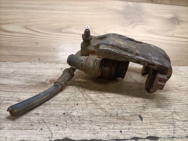 bontott SEAT IBIZA II Jobb első Féknyereg Munkahengerrel