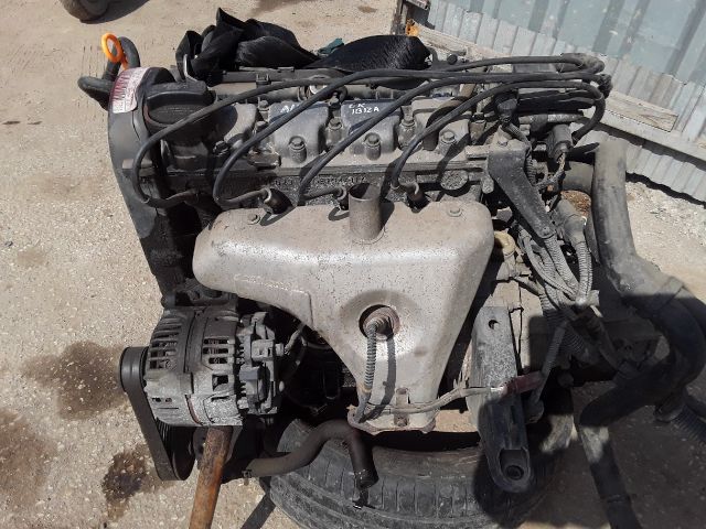 bontott SEAT IBIZA II Motor (Fűzött blokk hengerfejjel)