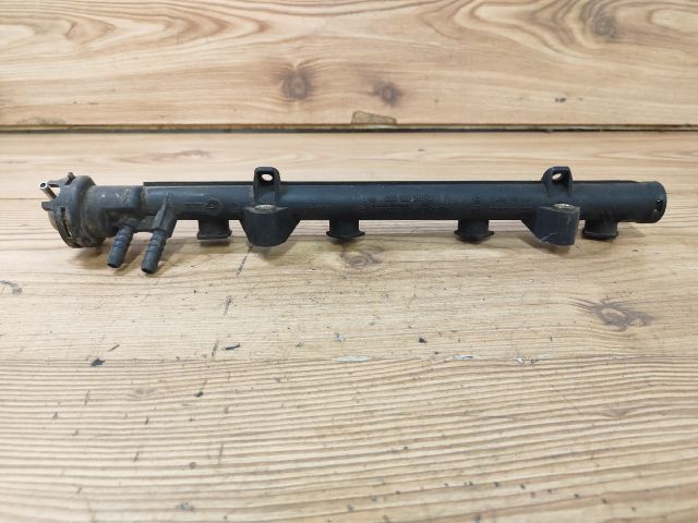 bontott SEAT IBIZA II Porlasztó Sor / Híd