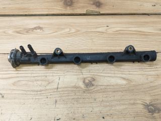 bontott SEAT IBIZA II Porlasztó Sor / Híd