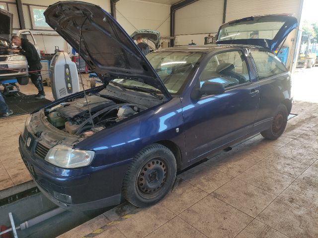 bontott SEAT IBIZA II Tank