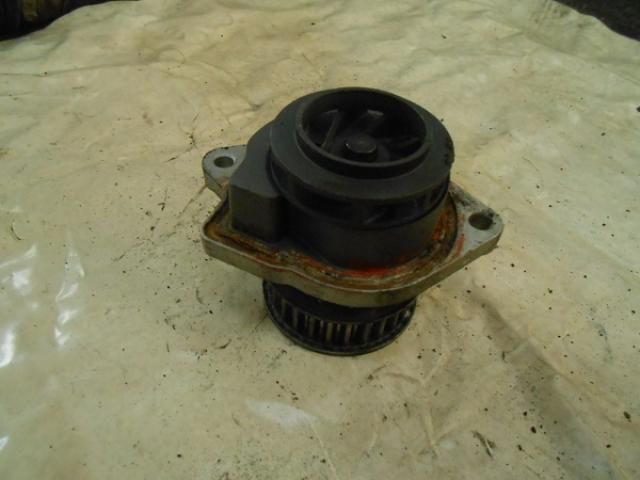 bontott SEAT IBIZA II Vízpumpa