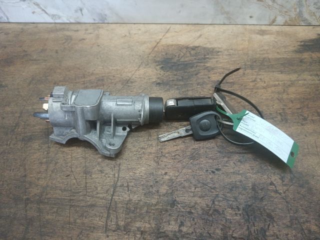 bontott SEAT IBIZA II Gyújtáskapcsoló Házzal