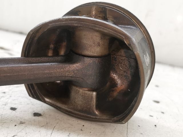 bontott SEAT IBIZA II Dugattyú és Hajtókar