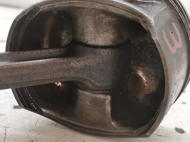 bontott SEAT IBIZA II Dugattyú és Hajtókar