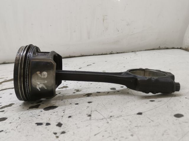 bontott SEAT IBIZA II Dugattyú és Hajtókar