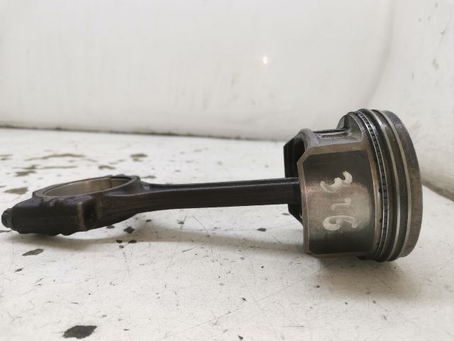 bontott SEAT IBIZA II Dugattyú és Hajtókar