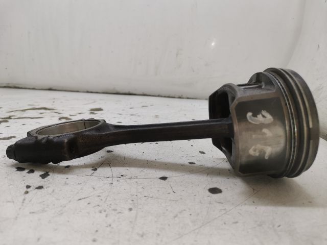 bontott SEAT IBIZA II Dugattyú és Hajtókar