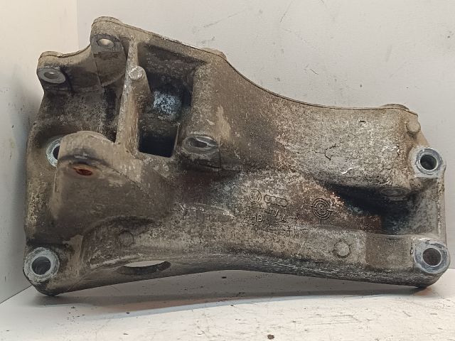 bontott SEAT IBIZA II Generátor Tartó Bak