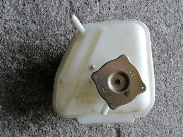 bontott SEAT IBIZA II Kiegyenlítő Tartály
