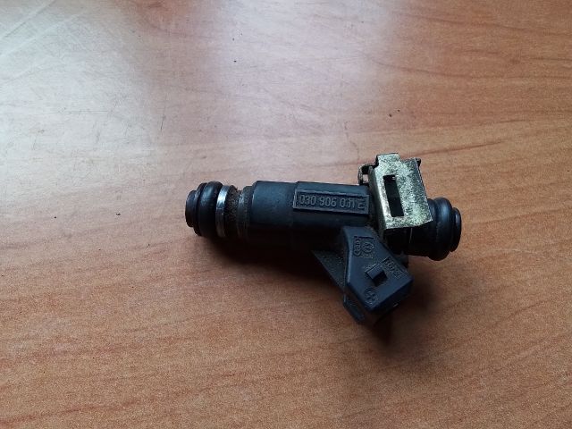 bontott SEAT IBIZA II Porlasztó (1 db)