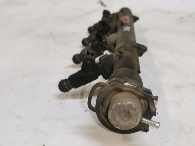 bontott SEAT IBIZA II Porlasztó Sor / Híd