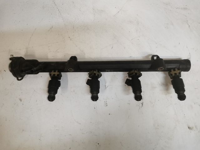 bontott SEAT IBIZA II Porlasztó Sor / Híd