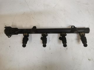 bontott SEAT IBIZA II Porlasztó Sor / Híd