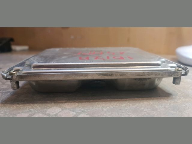 bontott SEAT IBIZA II Motorvezérlő