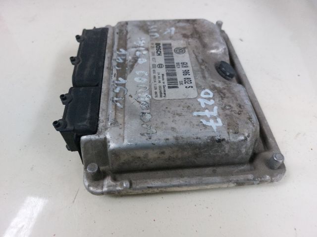 bontott SEAT IBIZA II Motorvezérlő