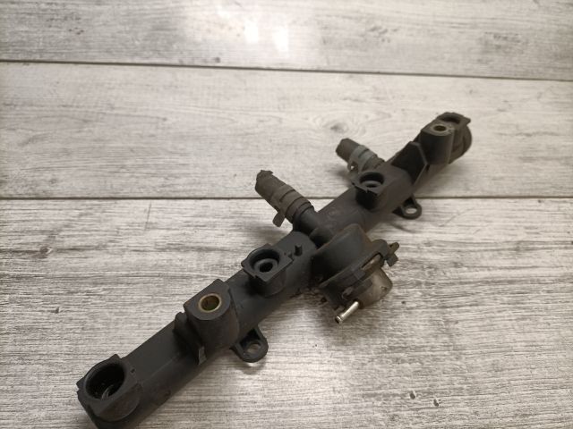 bontott SEAT IBIZA II Porlasztó Sor / Híd