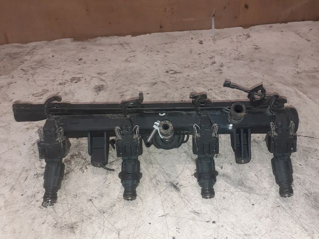 bontott SEAT IBIZA II Porlasztó Sor / Híd