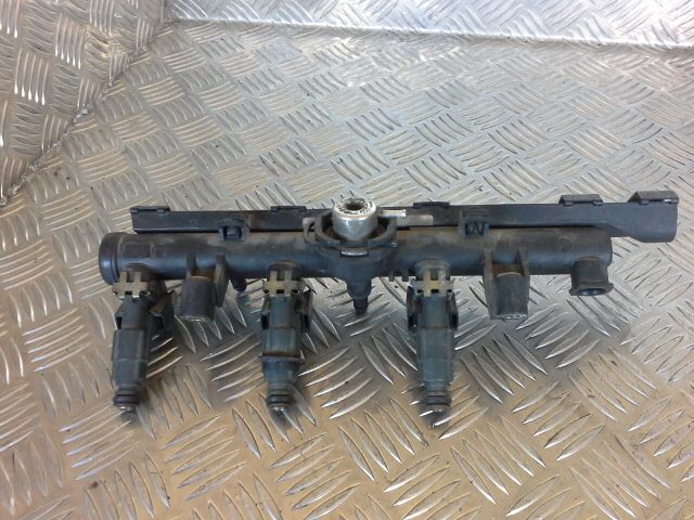 bontott SEAT IBIZA II Porlasztó (1 db)