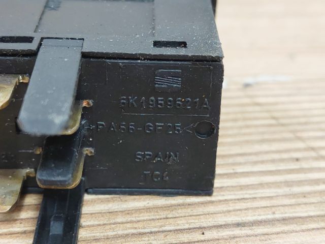 bontott SEAT IBIZA II Ablakfűtés Kapcsoló