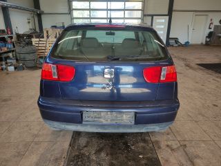 bontott SEAT IBIZA II Bal B Oszlop Burkolat