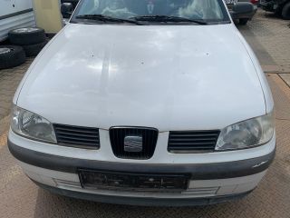 bontott SEAT IBIZA II Bal Fényszóró