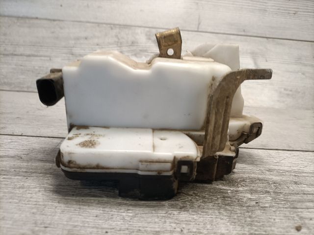 bontott SEAT IBIZA II Bal hátsó Ajtózár