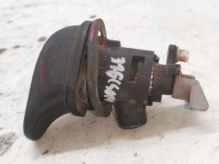 bontott SEAT IBIZA II Csomagtérajtó Kilincs