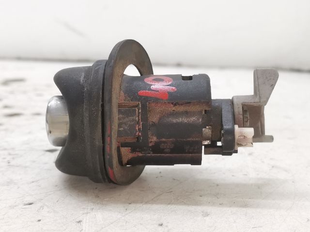 bontott SEAT IBIZA II Csomagtérajtó Kilincs