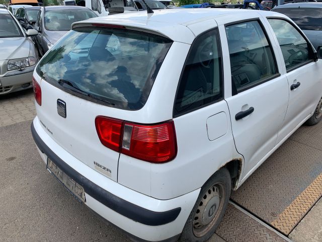 bontott SEAT IBIZA II Csomagtérajtó (Részeivel)