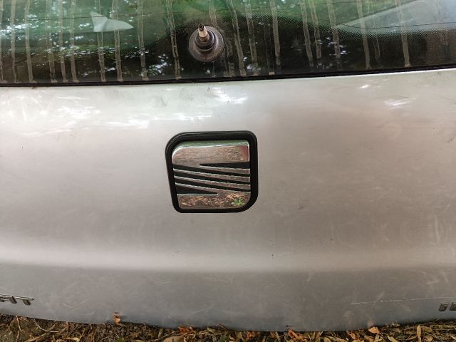 bontott SEAT IBIZA II Csomagtérajtó (Részeivel)