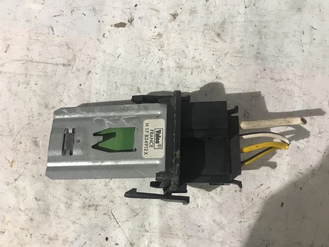 bontott SEAT IBIZA II Előtét Ellenállás Fűtőmotor