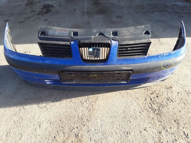 bontott SEAT IBIZA II Első Lökhárító (Részeivel)