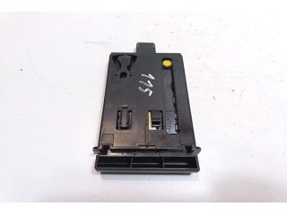 bontott SEAT IBIZA II Első Tároló Rekesz