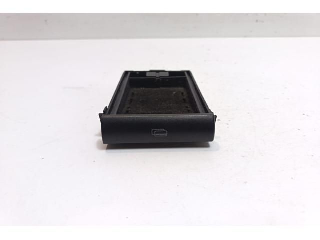 bontott SEAT IBIZA II Első Tároló Rekesz