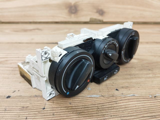 bontott SEAT IBIZA II Fűtéskapcsoló (manuális klímás)