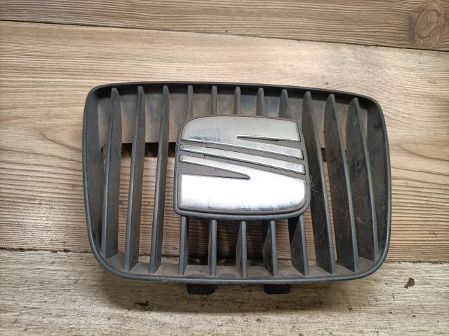 bontott SEAT IBIZA II Hűtőrács