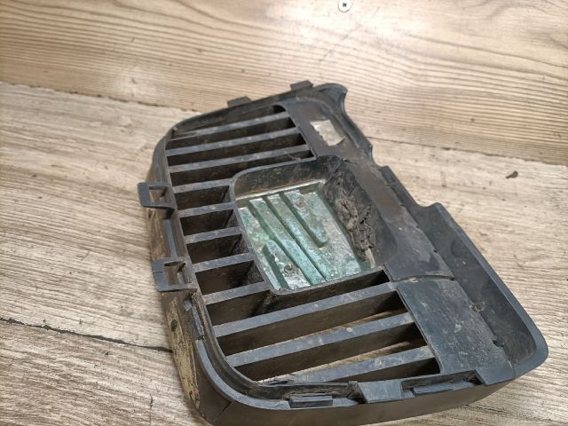 bontott SEAT IBIZA II Hűtőrács