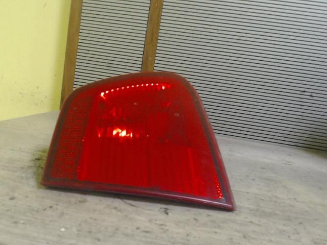 bontott SEAT IBIZA II Jobb Belső Hátsó Lámpa